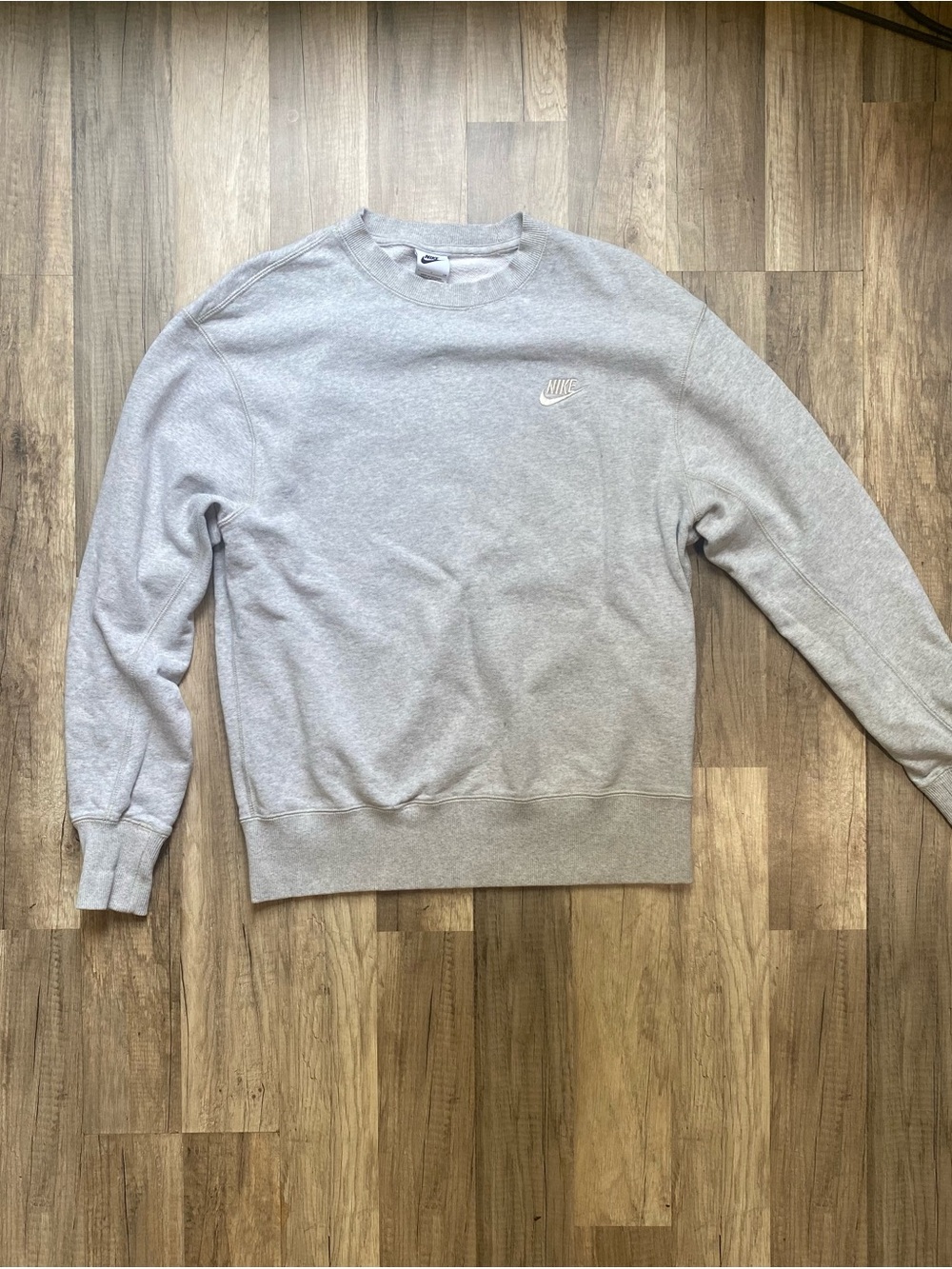 Nike Men's Heather Gray Crewneck Sweatshirt